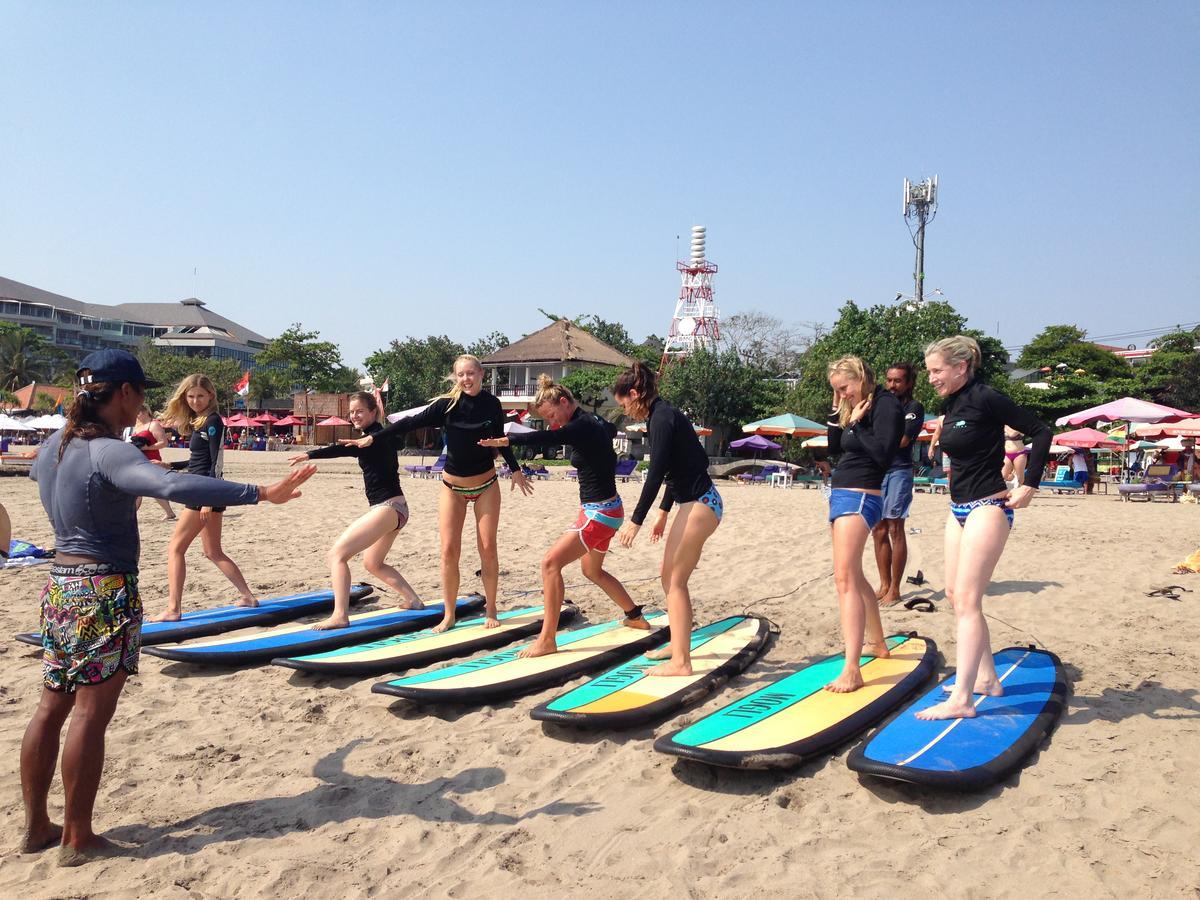 Matra Bali Surf Camp Pensión Canggu Exterior foto